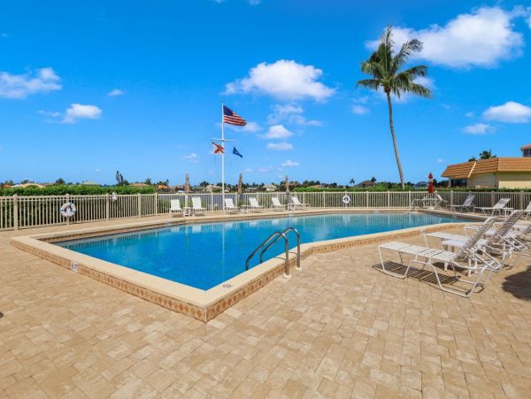 Marco Island Condo 1026782