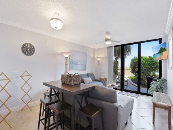 Marco Island Condo 1026783
