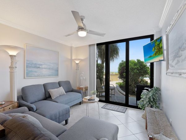 Marco Island Condo 1026783