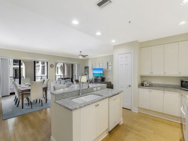 Marco Island Vacation Rental - Waterfront Condo with Balcony & Pool