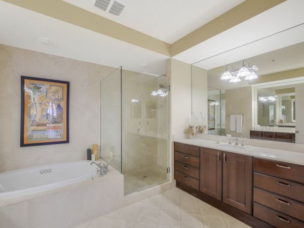 Marco Island Vacation Rental - Waterfront Condo with Balcony & Pool