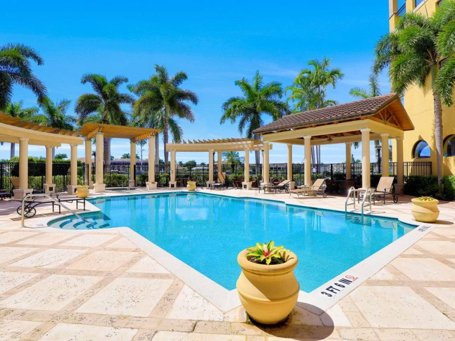 Marco Island Bay-View Condo With Pool and Hot Tub