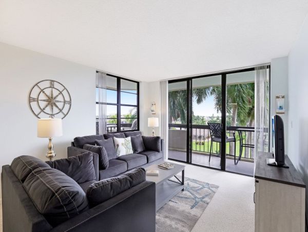 Marco Island Condo 1026787