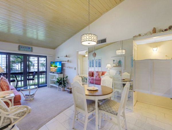 Marco Island Condo 1026789