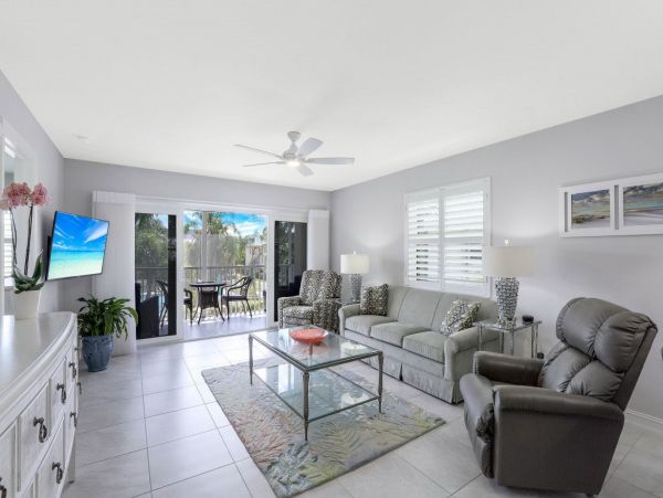 Marco Island Condo 1026792