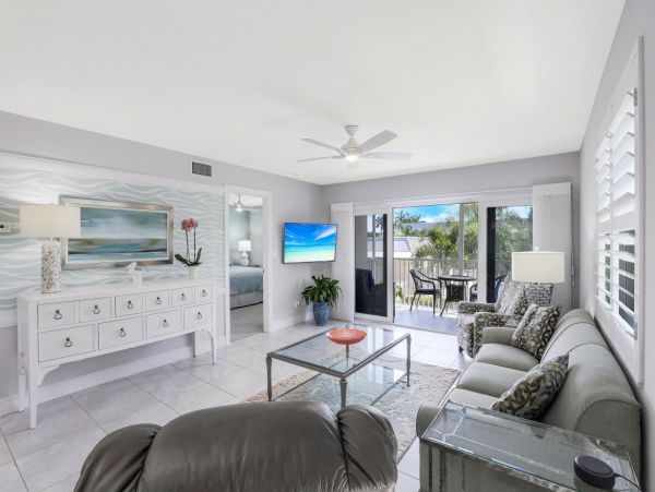 Marco Island Condo 1026792