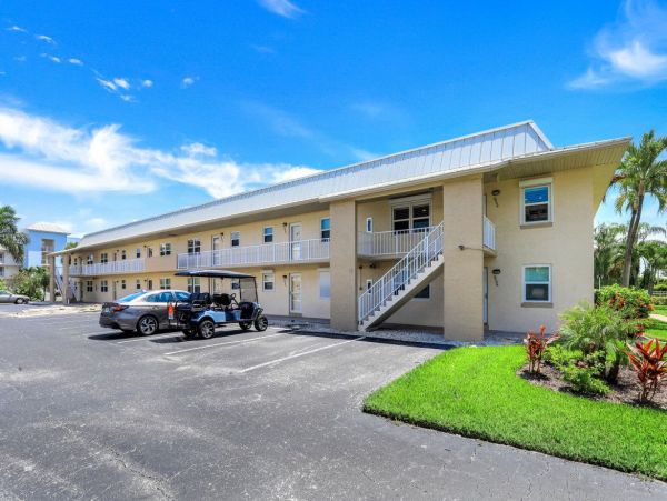 Marco Island Condo 1026792