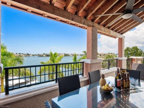 Marco Island Condo 1026794