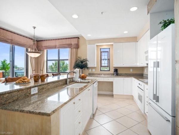 Marco Island Condo 1026794