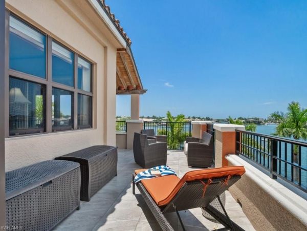 Marco Island Condo 1026794