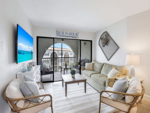 Marco Island Condo 1026795