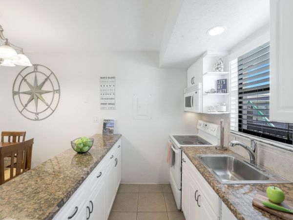 Marco Island Condo 1026795