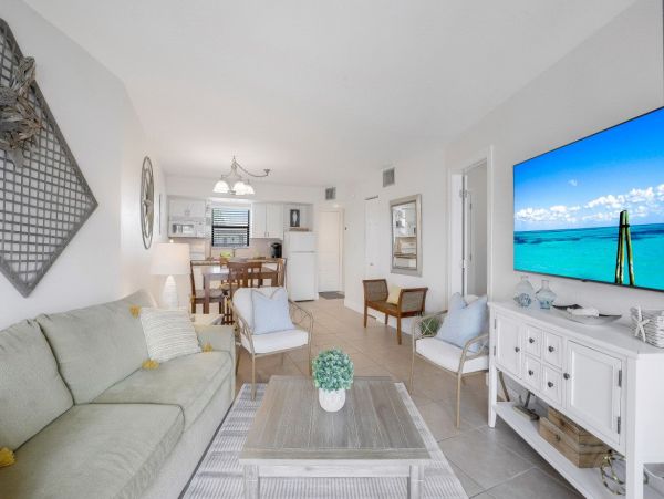 Marco Island Condo 1026795