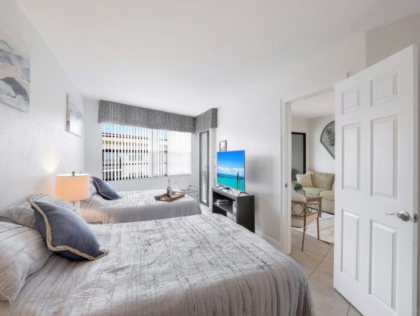 Marco Island Condo 1026795