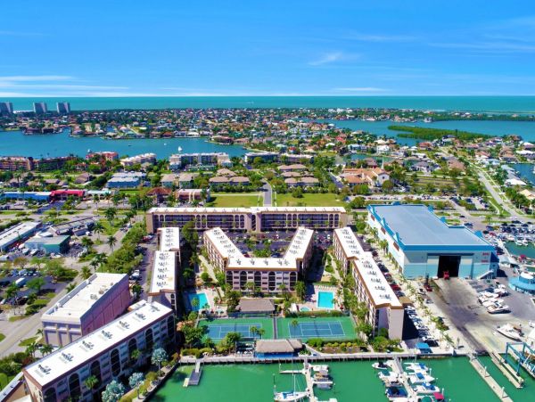 Marco Island Condo 1026795