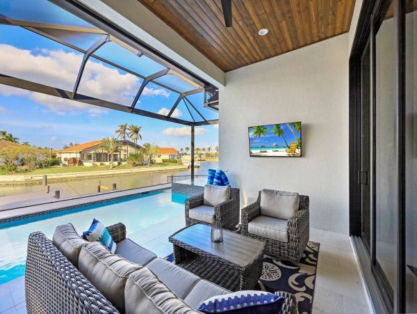 Luxury Marco Island Home with Private Pool, Dock & Spa