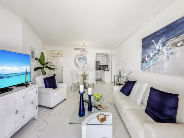 Be One of the First To Stay At This New Marco Beach Condo