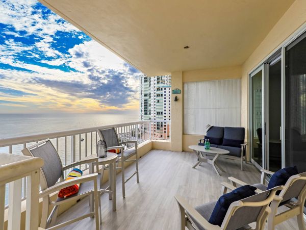 Luxury Beach Condo New Arrival in Marco Island