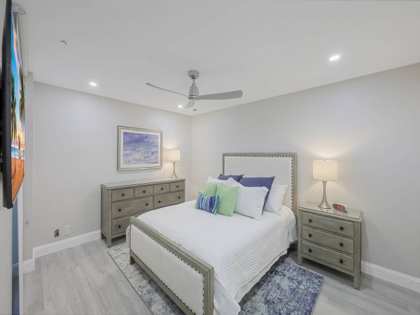 Luxury Beach Condo New Arrival in Marco Island