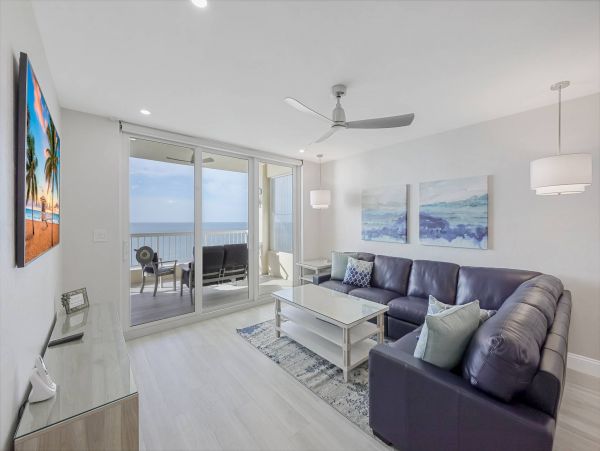 Luxury Beach Condo New Arrival in Marco Island