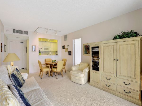 Marco Island Condo 1026803