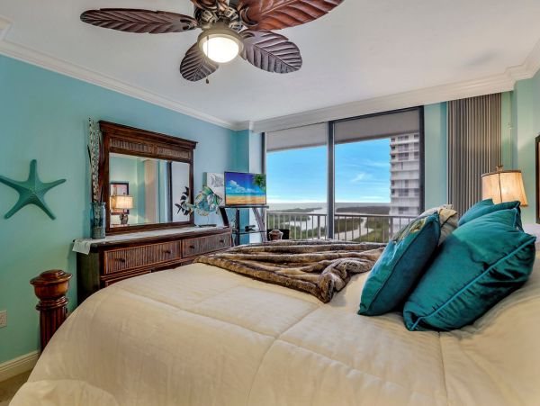 Marco Island Condo 1026804