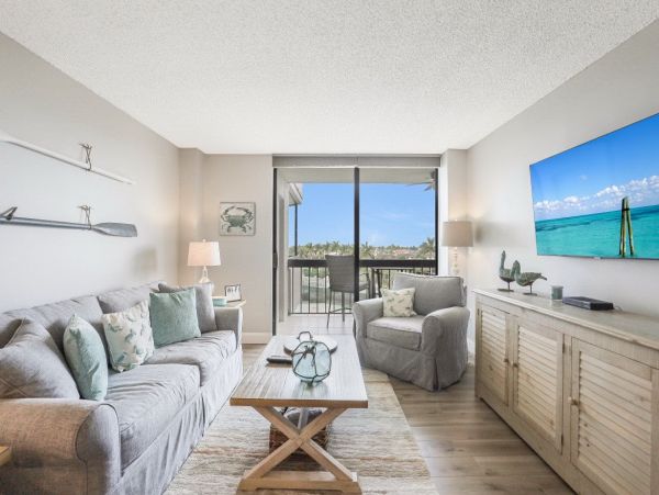 Marco Island Condo 1026806