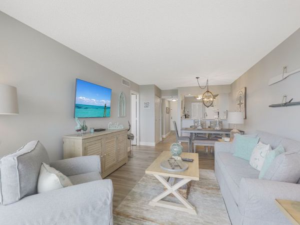 Marco Island Condo 1026806