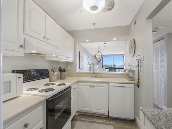 Marco Island Condo 1026806