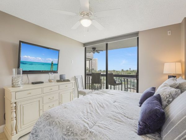 Marco Island Condo 1026806