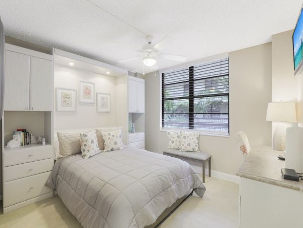Marco Island Condo 1026806
