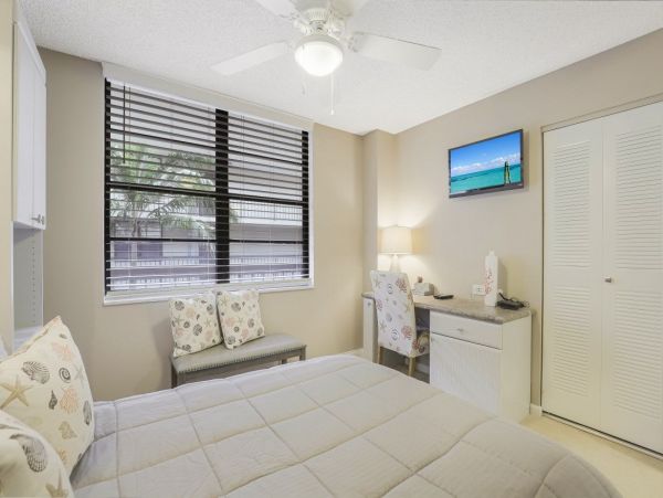Marco Island Condo 1026806