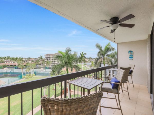 Marco Island Condo 1026806