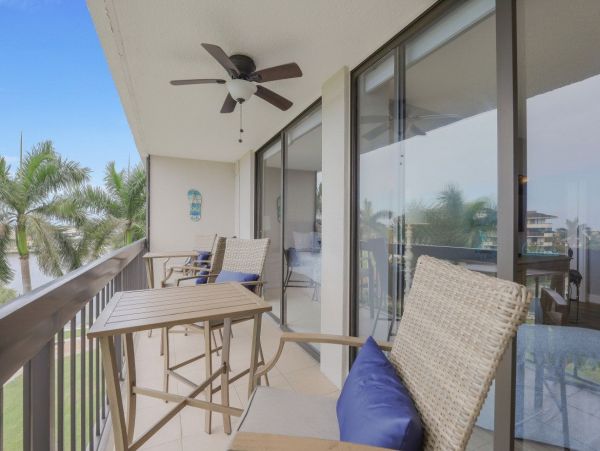 Marco Island Condo 1026806