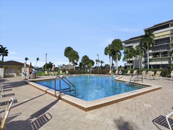 Marco Island Condo 1026806