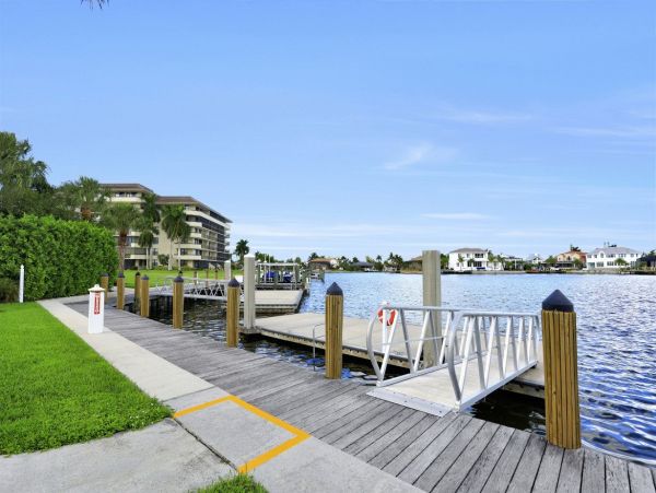Marco Island Condo 1026806
