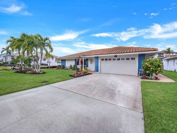 Canal-Front Vacation Home with Pool and Boat Dock in Naples