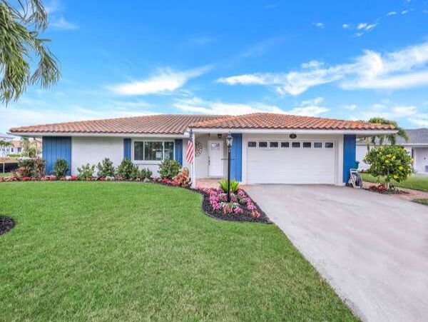 Canal-Front Vacation Home with Pool and Boat Dock in Naples