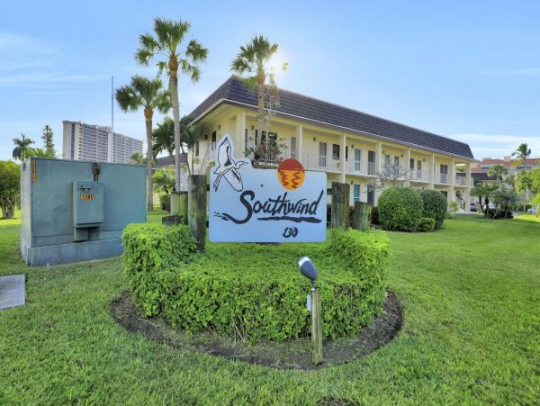 Marco Island Condo 1026809