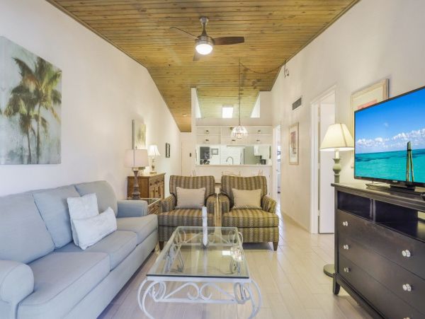 Marco Island Condo 1026810