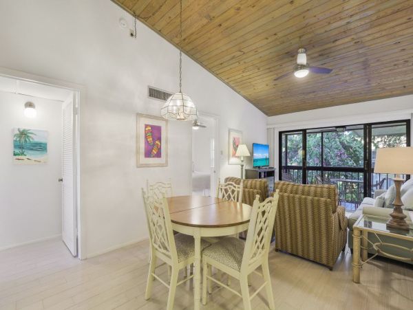 Marco Island Condo 1026810