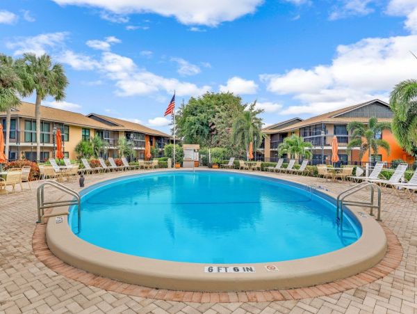 Marco Island Condo 1026810