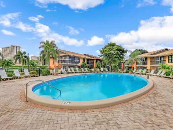 Marco Island Condo 1026810