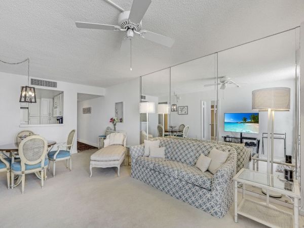 Marco Island Condo 1026811