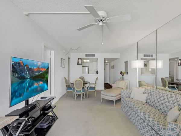 Marco Island Condo 1026811