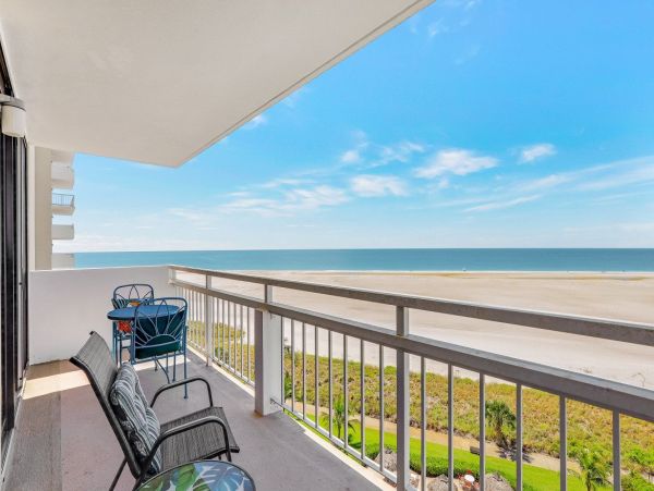Marco Island Condo 1026811