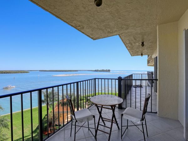 Marco Island Condo 1026813