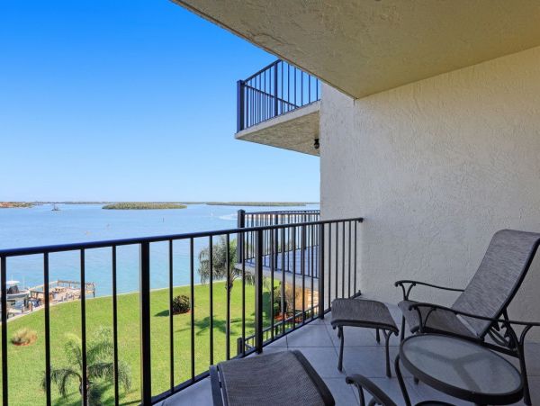 Marco Island Condo 1026813