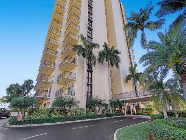 Marco Island Condo 1026813