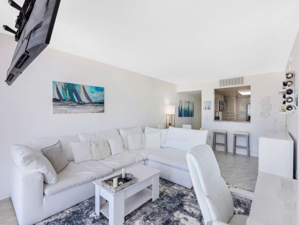 Marco Island Condo 1026814